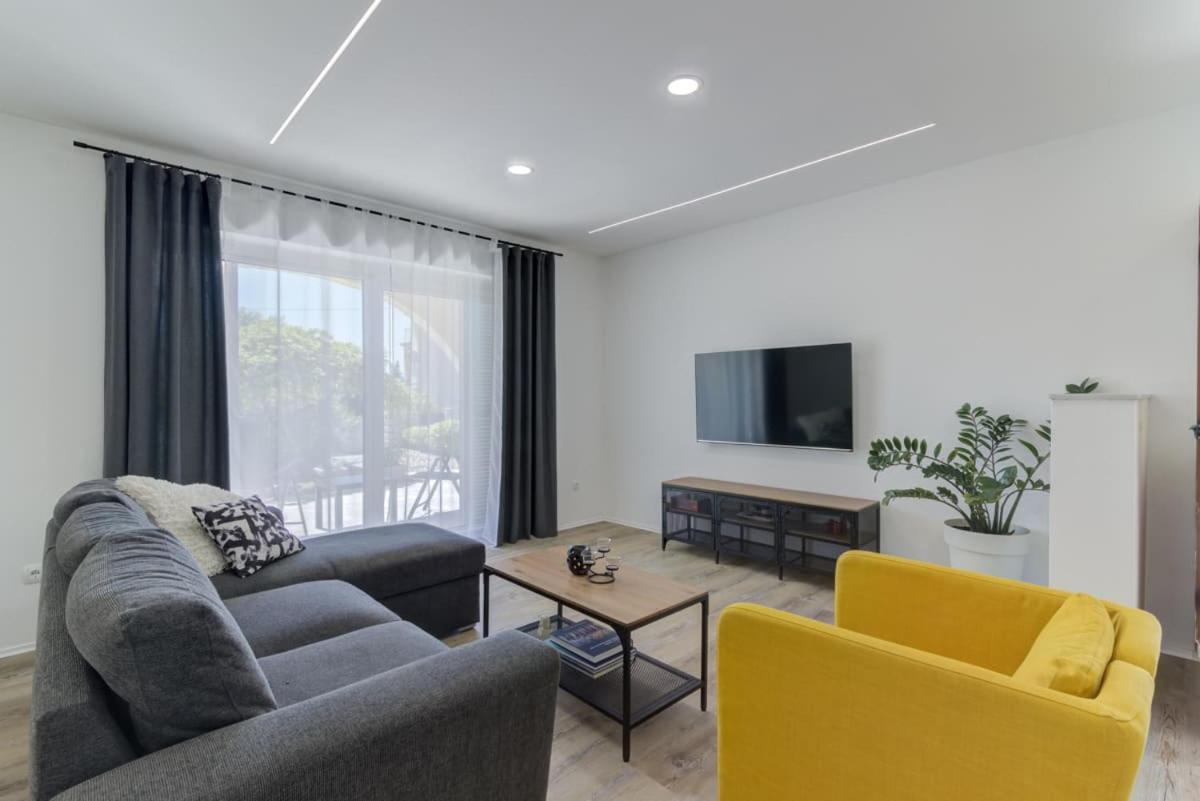 Nv Sun 23 By Aneo Travel Apartman Novi Vinodolski Kültér fotó